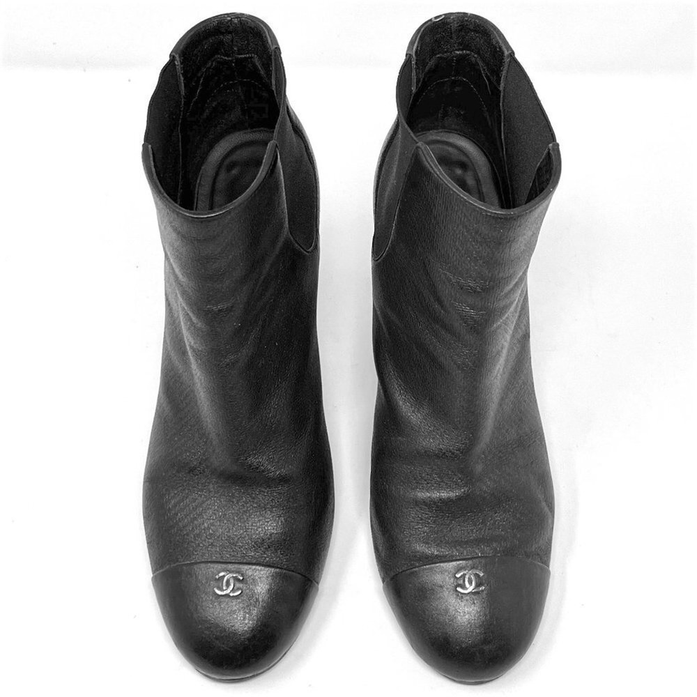 Chanel Black Leather Ankle Boots CC Logo Cap‎ Toe Heels 37.5 - Picture 2 of 11